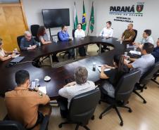 Secretário Hudson recebe secretário Santin Roveda e integrantes do Grupo Dignidade do Paraná