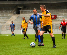 Segurança promove torneio de futebol e arrecada brinquedos e kits de limpeza para associações