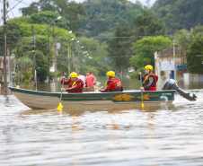 Sancionada lei que institui programa para expandir apoio dos bombeiros aos municípios