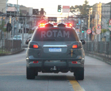PMPR prende cinco pessoas ligadas ao tráfico de drogas em rodovias no Paraná
