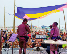 Banda da PM, blues e música brasileira animaram os palcos Sunset no final de semana