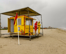 Com temporais, Corpo de Bombeiros alerta para riscos de banho de mar