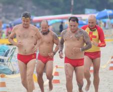 Com provas no mar, Troféu Elite tem 1º dia de competição em Matinhos