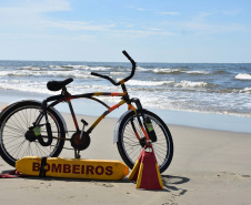 Com Desafio de Piriathlon, bombeiros fazem triathlon com "bike raiz" e corrida sem tênis