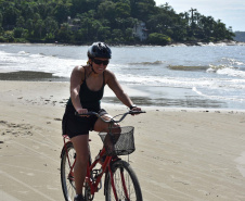 Com Desafio de Piriathlon, bombeiros fazem triathlon com "bike raiz" e corrida sem tênis