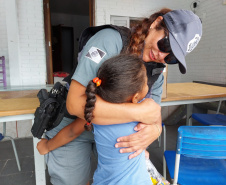 Polícia Penal do Paraná realiza ação solidária na Casa da Criança e do Adolescente em Guaratuba