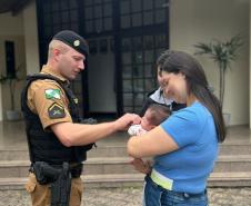 Policiais Militares salvam bebê engasgado em Colombo