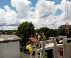 Bombeiros do Paraná participam pela 1ª vez de competição internacional de salvamento em altura