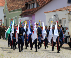 PMPR participa de solenidade militar em alusão aos 130 anos do Cerco da Lapa