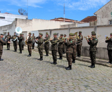 PMPR participa de solenidade militar em alusão aos 130 anos do Cerco da Lapa