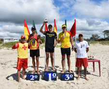 Bombeiros cumprem desafio de 25 km de corrida e pedaladas no Litoral