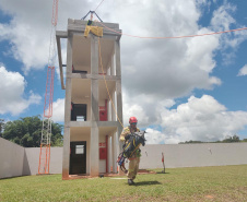 Bombeiros do Paraná participam pela 1ª vez de competição internacional de salvamento em altura