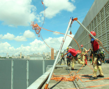 Bombeiros do Paraná têm melhor colocação entre sul-americanos no Grimpday