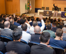 PCPR e PRF promovem palestra sobre gestão pública para 130 delegados em Curitiba