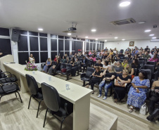 PCPR ministra palestra alusiva ao Dia Internacional da Mulher para 200 servidores em Curitiba