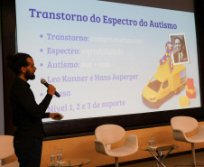 Encontro sobre Autismo reúne mais de 100 pessoas no auditório da Sesp