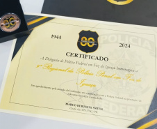 Polícia Penal é homenageada em evento comemorativo aos 80 anos da Polícia Federal em Foz do Iguaçu