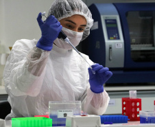 Laboratório de genética forense da Polícia Científica do Paraná completa 22 anos