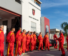 Paraná amplia força-tarefa dos bombeiros no RS e prazo da campanha de arrecadação