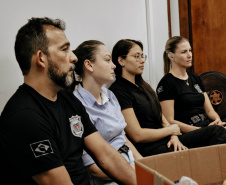 Apenados produzem flores de crochê para campanha de combate ao abuso e exploração sexual de crianças e adolescentes