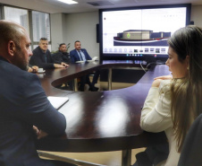 Secretário de Segurança Pública recebe visita da prefeita de Primeiro de Maio na Sesp