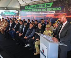 Governador entrega 39 veículos e libera R$ 117 milhões para helicópteros e blindados da PM
