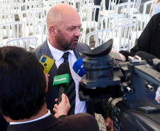 Governador entrega 39 veículos e libera R$ 117 milhões para helicópteros e blindados da PM