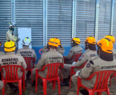 Referência em emergências em silos, Bombeiros do Paraná ministram curso no Acre