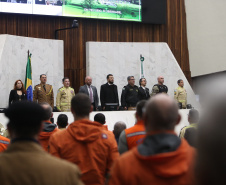Forças de segurança que atuaram no Rio Grande do Sul são homenageadas na Alep