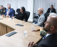 Secretário Hudson recebe secretária nacional de Enfrentamento à Violência Contra Mulheres Denise Motta Dau 