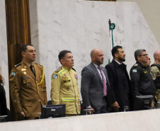 Forças de segurança que atuaram no Rio Grande do Sul são homenageadas na Alep