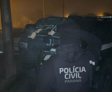 Operação da PCPR e PMPR cumpre 25 mandados de prisão contra o tráfico