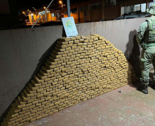 Polícia Militar do Paraná apreende mais de meia tonelada de maconha em Foz do Iguaçu