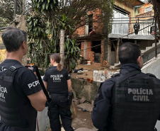 PCPR prende 16 pessoas e desarticula organização que falsificava documentos públicos