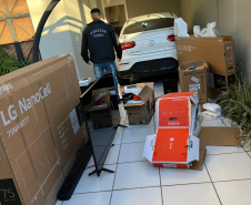 PCPR cumpre mandados de busca e apreensão contra suspeito de golpes de compra e venda de terrenos em Cascavel