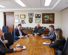 Secretário recebe defensor público-geral do Paraná