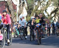 Passeio Ciclístico da Polícia Militar do Paraná atrai mais de 600 participantes