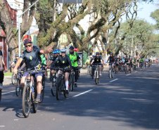 Passeio Ciclístico da Polícia Militar do Paraná atrai mais de 600 participantes