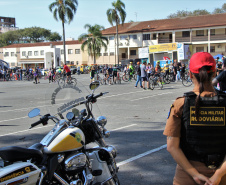 Passeio Ciclístico da Polícia Militar do Paraná atrai mais de 600 participantes