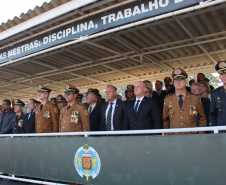 Desfile de 170 anos mostra evolução da tecnologia usada pela PM para ajudar população