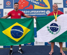 Bombeiro conquista medalha inédita ao Paraná no Mundial de Salvamento Aquático