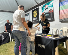 PCPR na Comunidade leva serviços de polícia judiciária à população de Arapongas e Adrianópolis