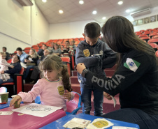 PCPR na Comunidade leva serviços de polícia judiciária à população de Arapongas e Adrianópolis