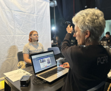 PCPR na Comunidade leva serviços de polícia judiciária à população de Arapongas e Adrianópolis