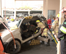 Equipe do Corpo de Bombeiros de Cascavel vence desafio estadual de salvamento veicular