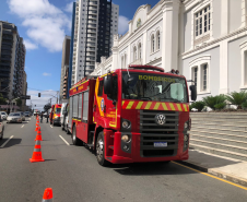 PMPR participa de simulado de crise em shopping de Curitiba