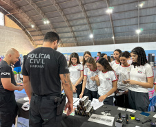  PCPR na Comunidade leva serviços de polícia judiciária à população de Dois VizinhosPCPR na Comunidade leva serviços de polícia judiciária à população de Dois Vizinhos