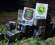 PMPR prende dupla com quase meia tonelada de maconha em Foz o Iguaçu