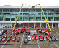 Versáteis, plataformas mecânicas evoluíram socorro prestado pelos Bombeiros