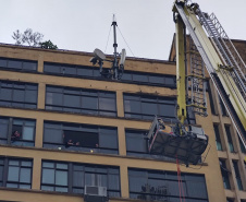 Versáteis, plataformas mecânicas evoluíram socorro prestado pelos Bombeiros